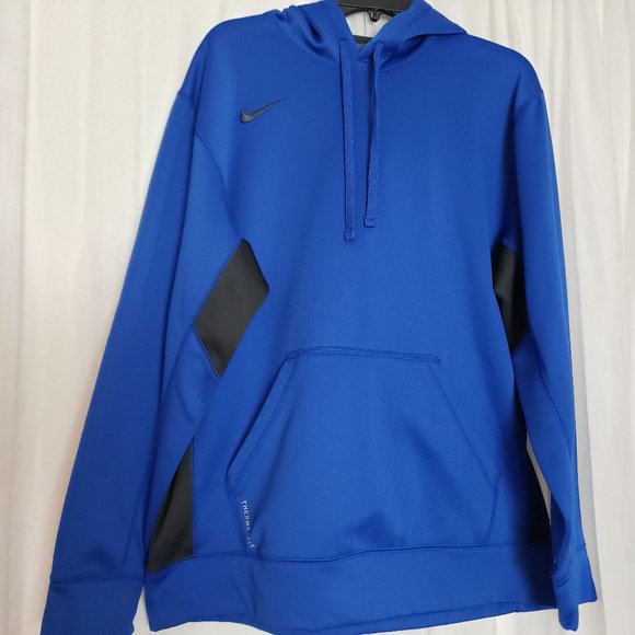 nike kangaroo jacket